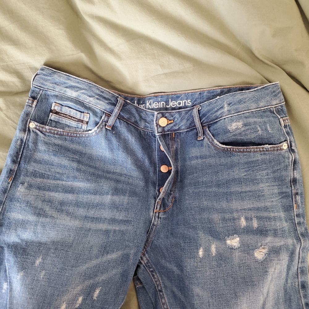 Calvin Klein Slim Boyfriend Jeabs - Picture 3 of 3